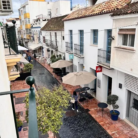 Apartamento Piso Moderno En El Centro Historico A 3 Min Del Mar Estepona